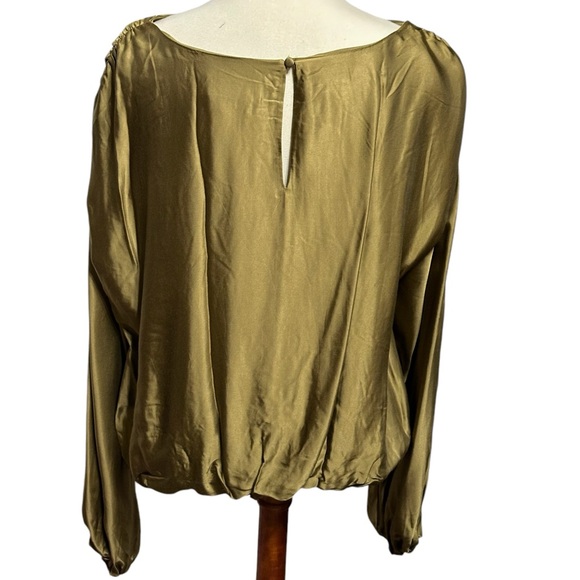 NWOT Anthropologie Balloon Sleeve Silky Blouse Olive Green Keyhole Back XL - Picture 8 of 12